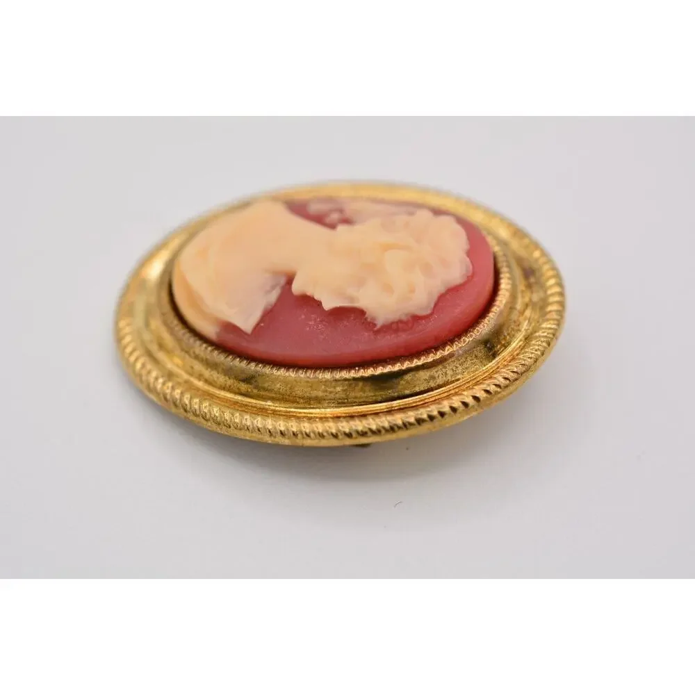 Vintage Cameo Pin Brooch Antiqued Gold Oval Small Made in Hong Kong Signed Bin4